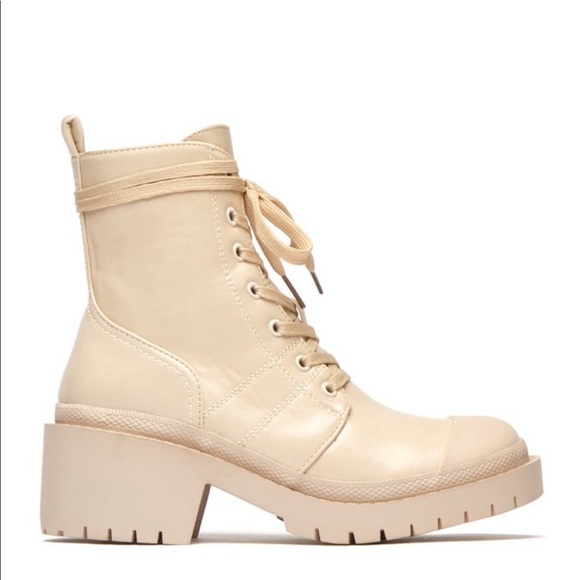 combat boots beige